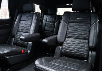 Подержанный автомобиль Cadillac Escalade Suv 2021 года (26 фото)