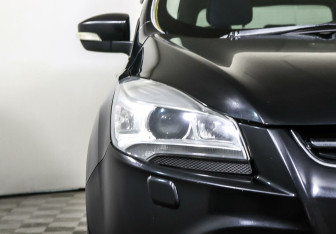 Подержанный автомобиль Ford Kuga 2013 года (5 фото)