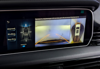 Подержанный автомобиль Hongqi HS5 2023 года (30 фото)