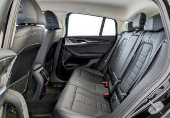 Подержанный автомобиль BMW X4 2020 года (12 фото)