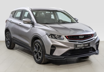 Подержанный автомобиль Geely Coolray 2022 года (3 фото)