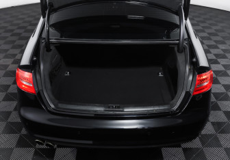 Подержанный автомобиль Audi A4 Sedan 2014 года (9 фото)