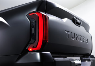 Подержанный автомобиль Toyota Tundra 2022 года (23 фото)