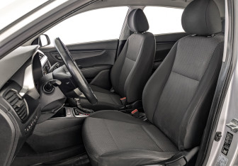 Подержанный автомобиль Kia Rio Hatchback 2021 года (19 фото)