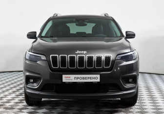 Подержанный автомобиль Jeep Cherokee 2018 года (2 фото)