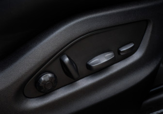 Подержанный автомобиль Porsche Cayenne 2023 года (17 фото)