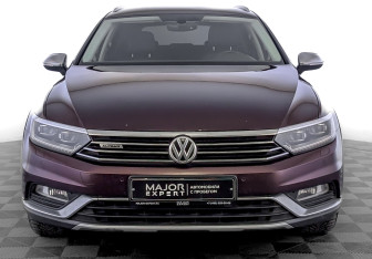 Подержанный автомобиль Volkswagen Passat Wagon 2018 года (2 фото)