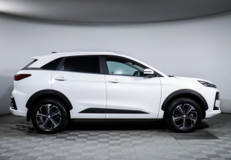 Подержанный автомобиль JAC JS6 2023 года (4 фото)