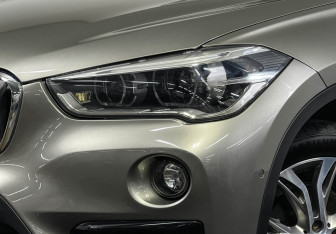 Подержанный автомобиль BMW X1 2017 года (8 фото)
