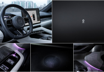 Подержанный автомобиль Zeekr 001 2023 года (18 фото)