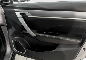 Подержанный автомобиль Geely Coolray 2022 года (23 фото)