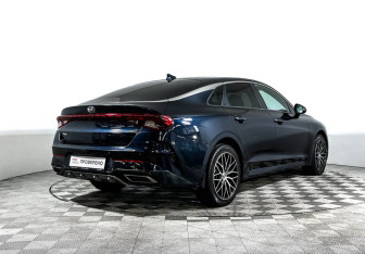 Подержанный автомобиль Kia K5 2020 года (5 фото)