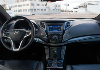 Подержанный автомобиль Hyundai i40 Wagon 2014 года (12 фото)
