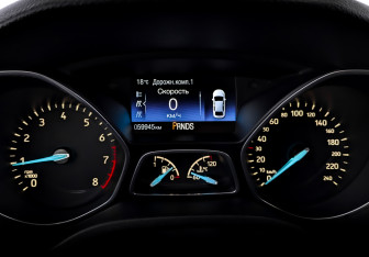 Подержанный автомобиль Ford Focus Hatchback 2016 года (13 фото)