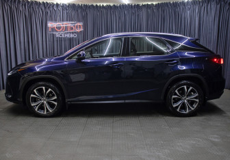 Подержанный автомобиль Lexus RX 2021 года (8 фото)