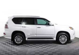 Подержанный автомобиль Lexus GX 2015 года (4 фото)