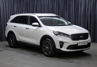 Подержанный автомобиль Kia Sorento 2019 года (3 фото)