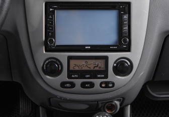 Подержанный автомобиль Chevrolet Lacetti Hatchback 2006 года (16 фото)