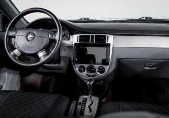 Подержанный автомобиль Chevrolet Lacetti Sedan 2008 года (12 фото)