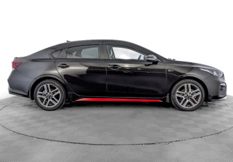 Подержанный автомобиль Kia Cerato Sedan 2021 года (4 фото)