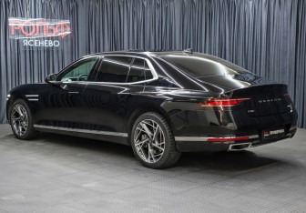 Подержанный автомобиль Genesis G90 2022 года (7 фото)
