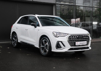 Подержанный автомобиль Audi Q3 2026 года (3 фото)