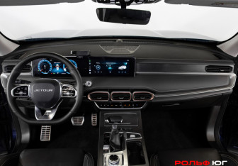 Подержанный автомобиль Jetour X70 2025 года (11 фото)