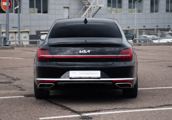 Подержанный автомобиль Kia K9 2022 года (6 фото)