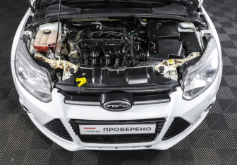 Подержанный автомобиль Ford Focus Hatchback 2011 года (9 фото)