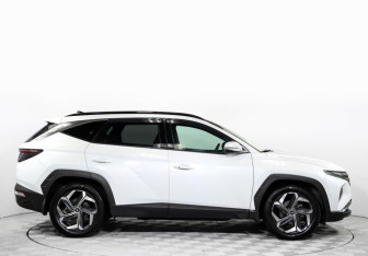 Подержанный автомобиль Hyundai Tucson 2021 года (4 фото)