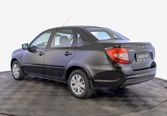 Подержанный автомобиль LADA (ВАЗ) Granta Sedan 2022 года (7 фото)