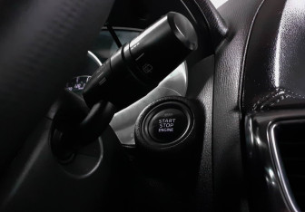 Подержанный автомобиль Mazda CX-5 2015 года (19 фото)