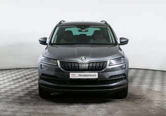 Подержанный автомобиль Skoda Karoq 2020 года (2 фото)
