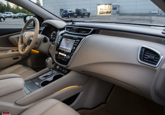 Подержанный автомобиль Nissan Murano Suv 2021 года (13 фото)