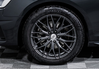 Подержанный автомобиль Audi A4 Sedan 2020 года (15 фото)