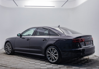 Подержанный автомобиль Audi A6 Sedan 2015 года (3 фото)
