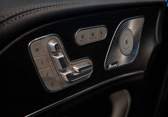 Подержанный автомобиль Mercedes-Benz GLE 2021 года (11 фото)