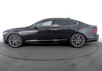 Подержанный автомобиль Volvo S90 2020 года (8 фото)