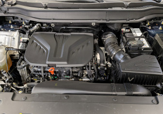 Подержанный автомобиль Haval F7 2024 года (9 фото)