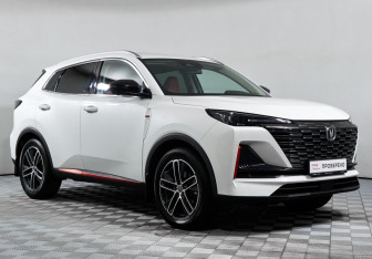 Подержанный автомобиль Changan UNI-S 2024 года (3 фото)