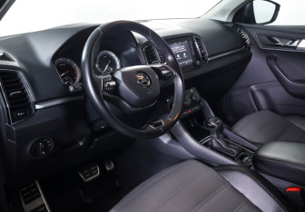 Подержанный автомобиль Skoda Karoq 2021 года (14 фото)