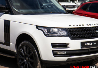 Подержанный автомобиль Land Rover Range Rover 2013 года (23 фото)