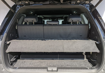 Подержанный автомобиль Toyota Sequoia 2023 года (14 фото)