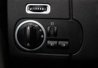Подержанный автомобиль Land Rover Discovery 2010 года (19 фото)