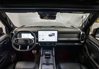 Подержанный автомобиль Jetour T2 2024 года (12 фото)