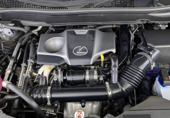 Подержанный автомобиль Lexus RX 2019 года (9 фото)