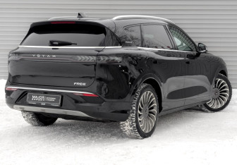 Подержанный автомобиль Voyah Free 2022 года (5 фото)