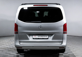 Подержанный автомобиль Mercedes-Benz Vito 2018 года (6 фото)