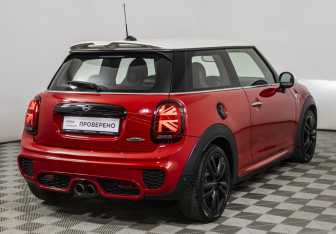 Подержанный автомобиль MINI Hatch 2019 года (5 фото)