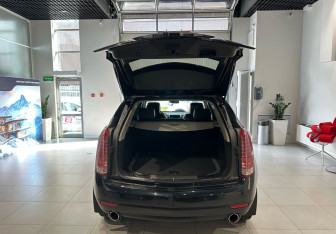 Подержанный автомобиль Cadillac SRX 2013 года (7 фото)